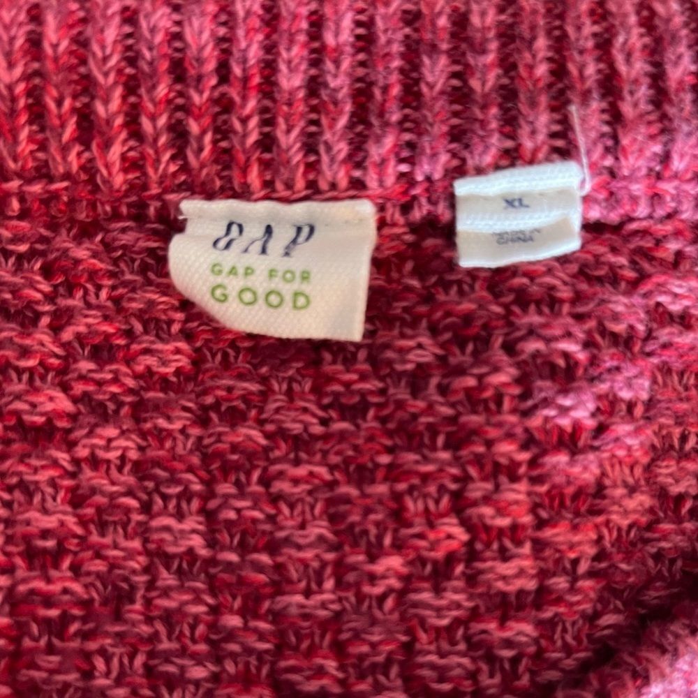 GAP Sweater - Picture 3 of 8